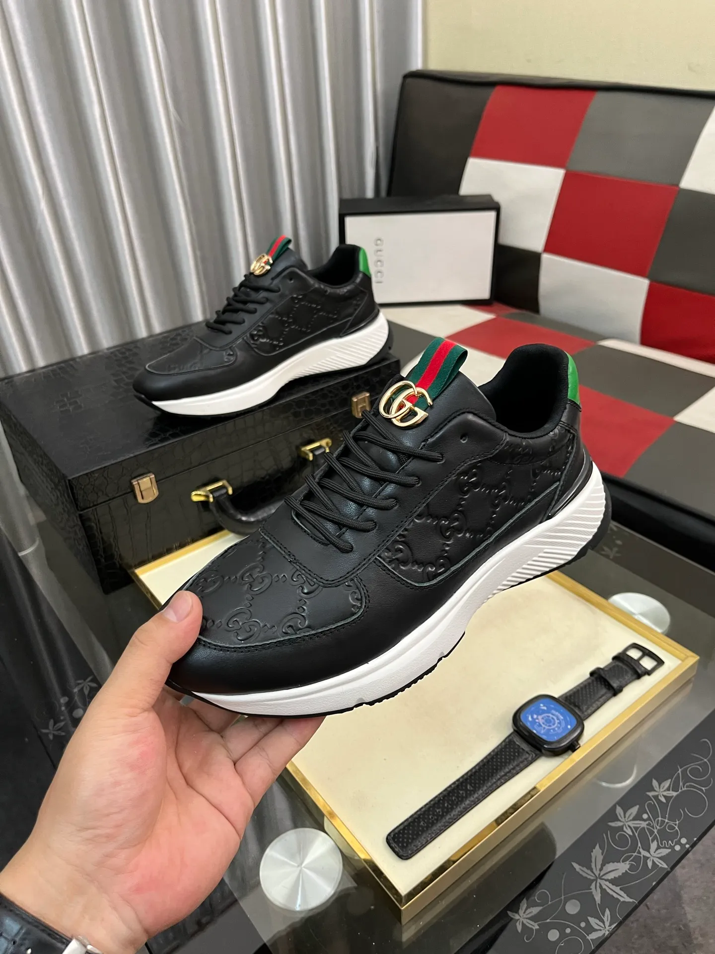 Men's shoes 💰458⌚️⌚️ (GUCCI) Gucci official website men's casual shoes synchronization style, the upper is made of cowhide with imported new brand elements Gucci, showing a good atmosphere, simple design and slip-on style, super versatile, 🐑 leather lining, air-cushion rubber outsole, size 38-442️⃣ colors available